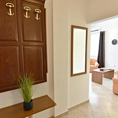 Noemi1 By Interhome Lägenhet Poreč